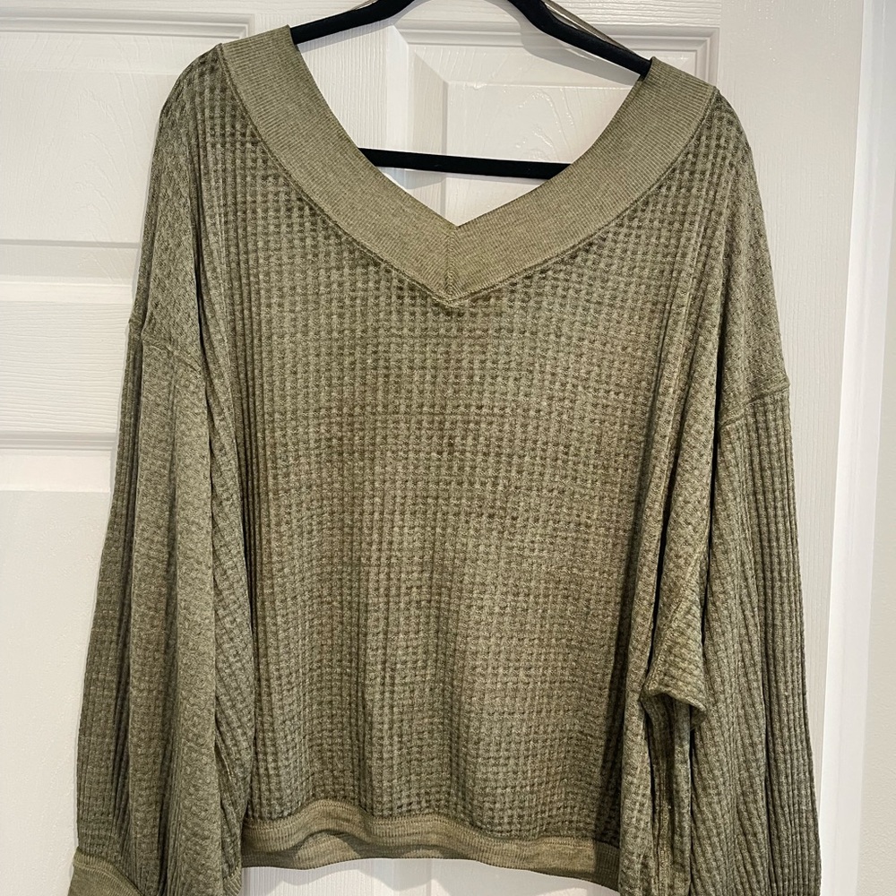 We The Free Green V-Neck Sweater Relaxed Fit